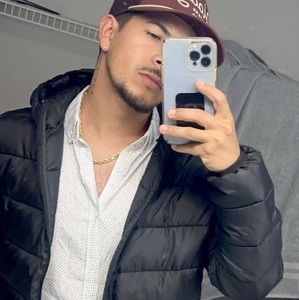 Meet your Posher, Javier